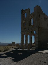 ANKLICKEN: Rhyolite