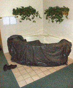 Unser Jacuzzi mit Zelt