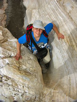 Einer der engsten Stellen des Mosaik-Canyons