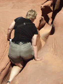 ANKLICKEN: Eingang in den Lower Antelope Canyon