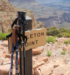 Schild am Skeleton Point