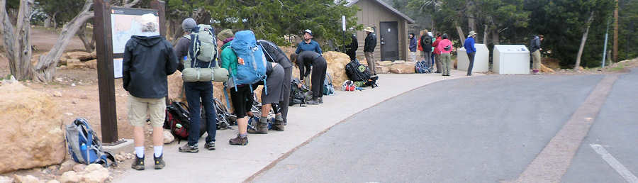 Hiker am South Kaibab Trailhead