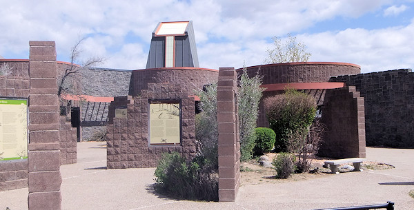 Cathedral Gorge State Park, Hawks Ridge Trail, Visitor Center