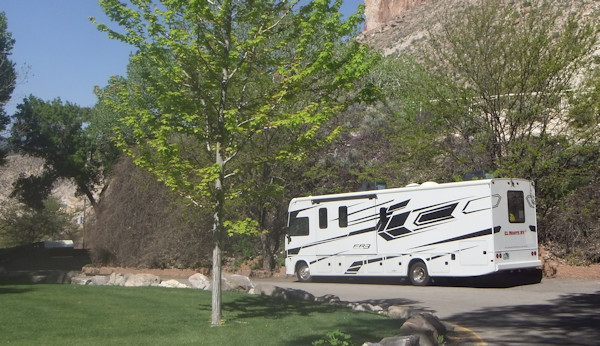 Cathedral Gorge State Park, Kershaw-Ryan, Wohnmobil auf Parkplatz