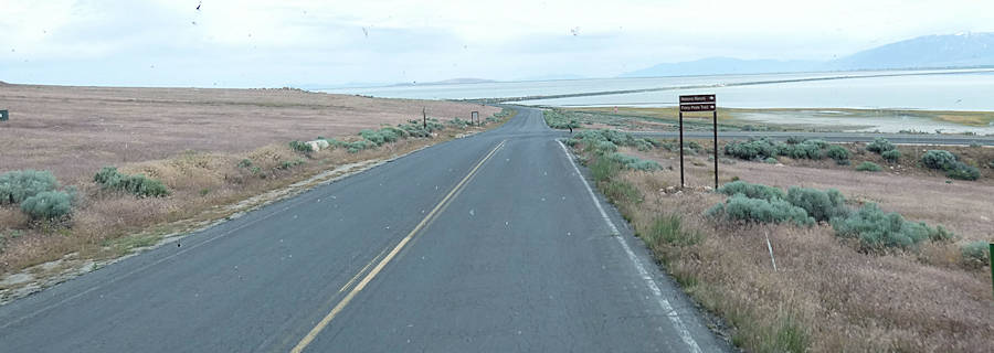 Tag11_Antelope Island_Fahrt ber den Damm