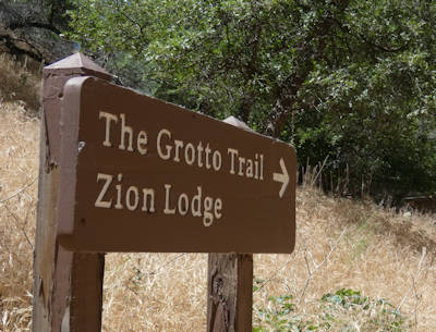 Tag13_Zion_ScenicDrive Hinweisschild Zion Lodge