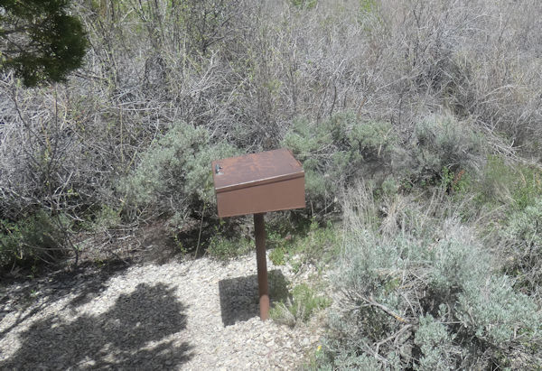 Tag7_Cave Lake_Cave Overlook Trail_Registrierkasten_Totale