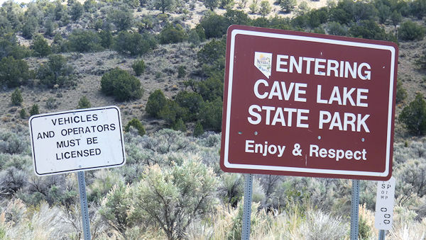 Tag7_Cave Lake_Eingangsschild