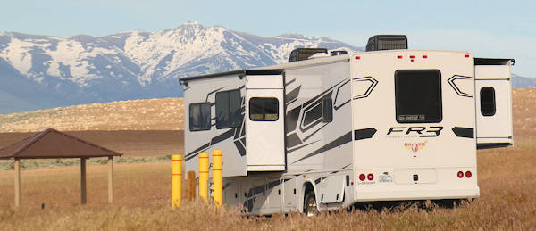 Tag8_Antelope Island_Campground_Camper von hinten