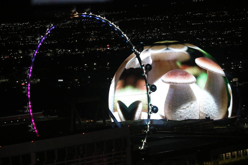 2025-04-14 Las Vegas Vdara Wohnzimmer bei Nacht auf Highroller und Sphaer