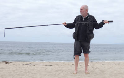 2025-04-17 Redondo Beach_Hartmuth nass mit Kamerastativ