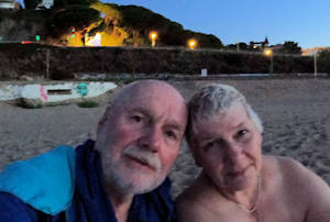 Sant Pol, Anita und Hartmuth beim Sonnenaufgang