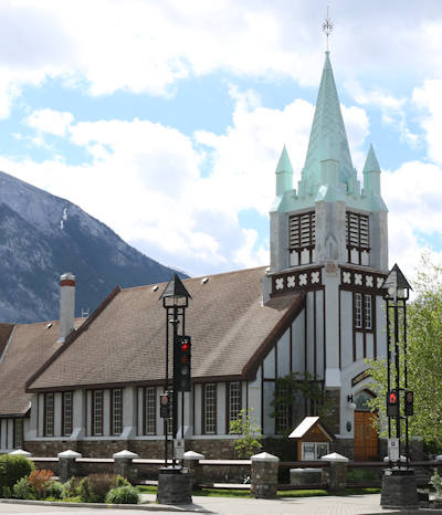 Banff, Kirche
