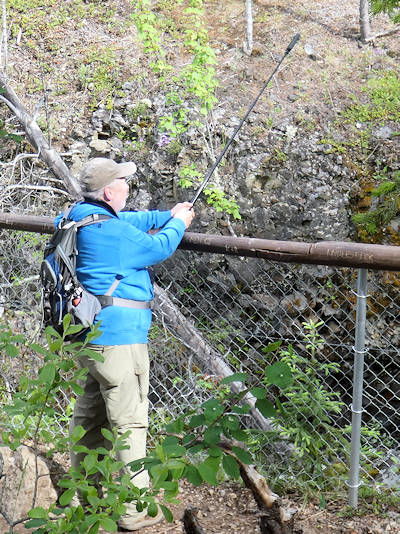 Moul Falls, Hartmuth mit der Insta und langem Stativ