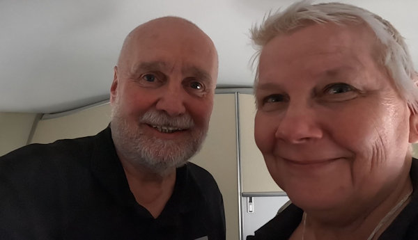 Anita und Hartmuth in dr 747-8 First Class