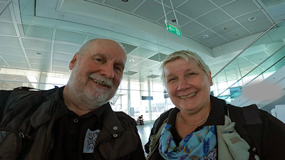 Anita und Hartmuth auf dem Rückflug